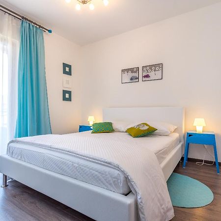 Apartment Miro Pula Buitenkant foto
