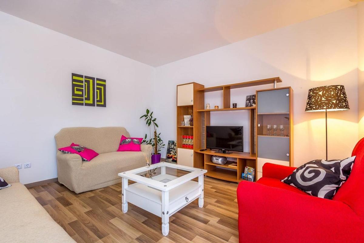 Apartment Miro Pula Buitenkant foto