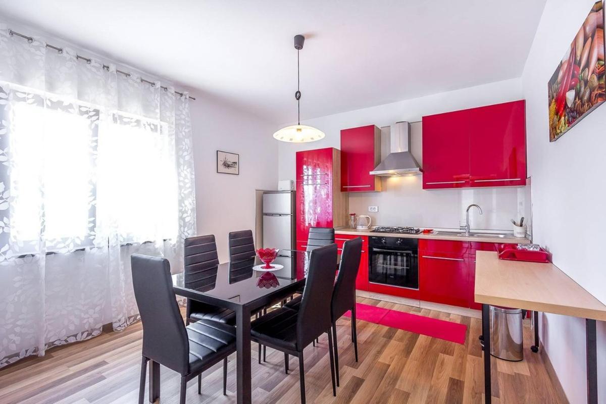 Apartment Miro Pula Buitenkant foto